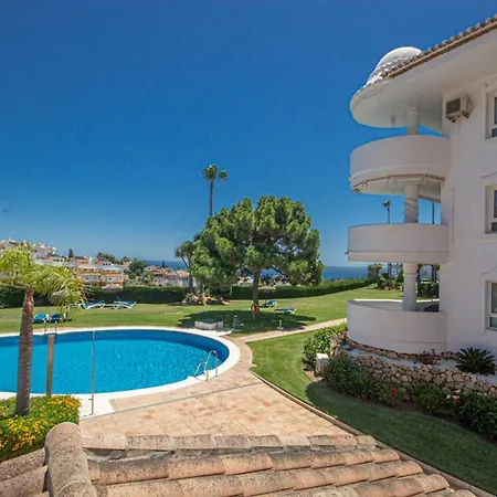 Wonderful 2 Bed With Stunning Sea Views